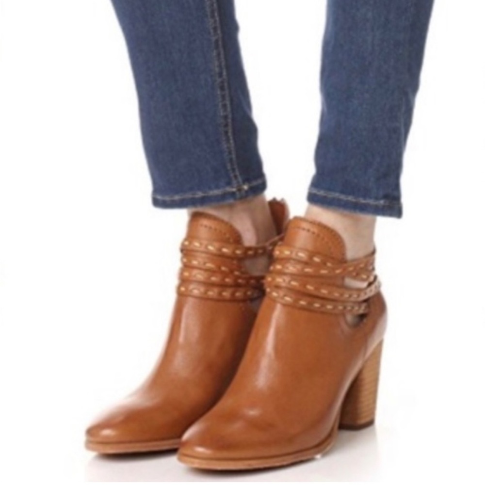FRYE Naomi Pickstitch Ankle  Bootie Whisky Color size 9